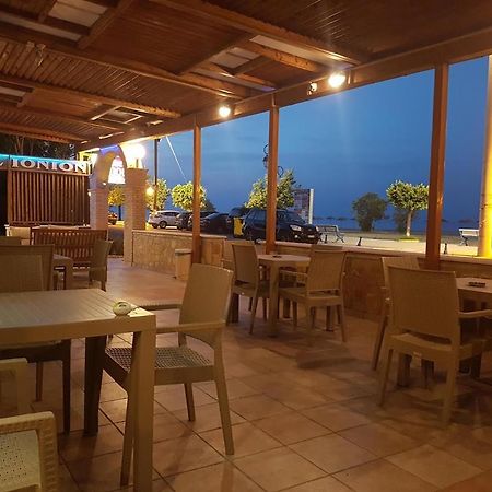 Hotel Ionion Kastro-Kyllini Экстерьер фото